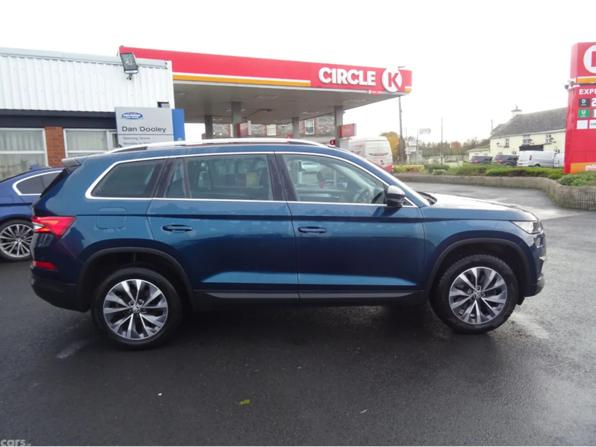 Skoda Kodiaq MPV, Diesel, 2024, Blue