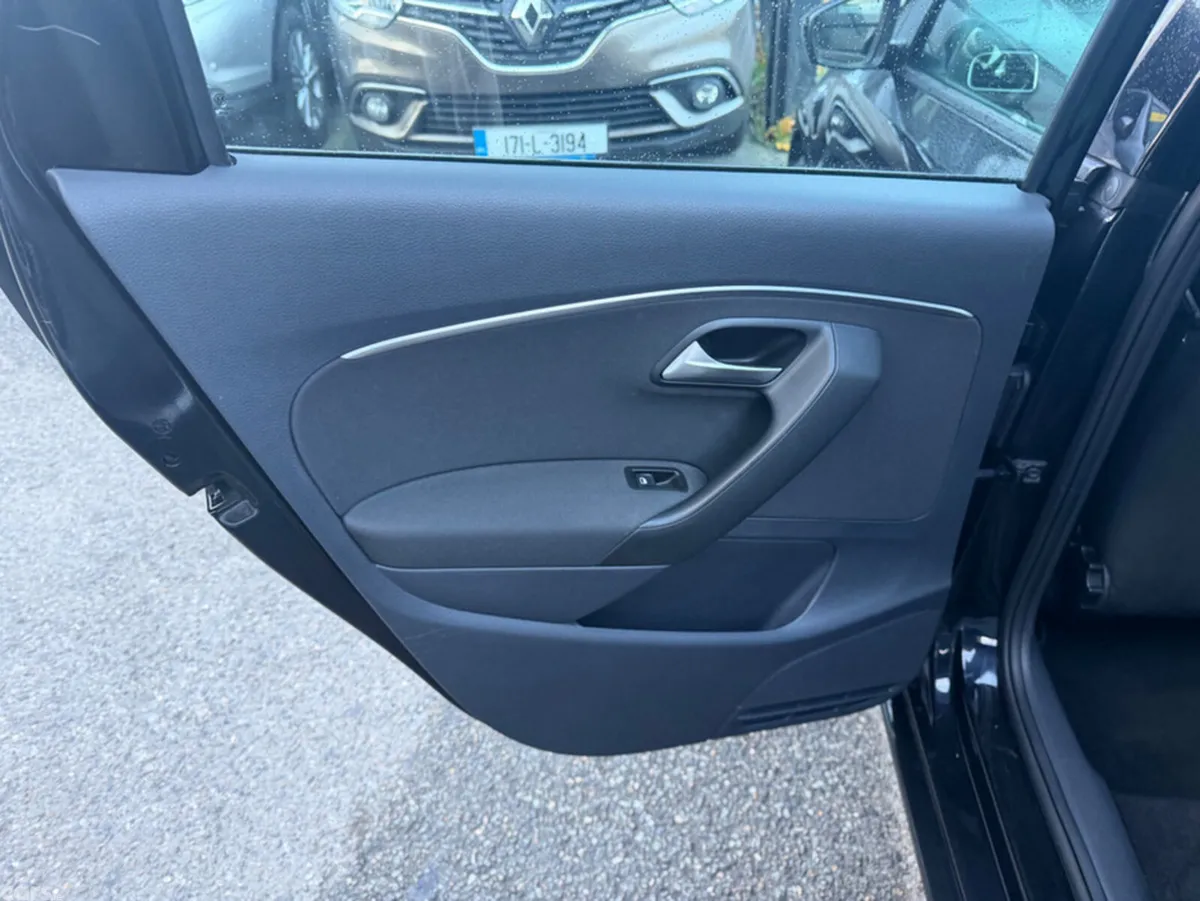 Volkswagen Polo Hatchback, Petrol, 2014, Black