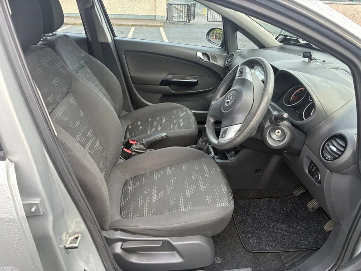 Vauxhall Corsa Hatchback, Diesel, 2014, Silver