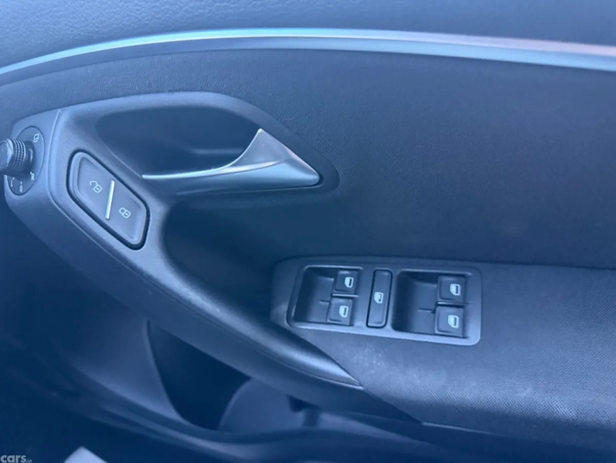 Volkswagen Polo Hatchback, Petrol, 2014, Black