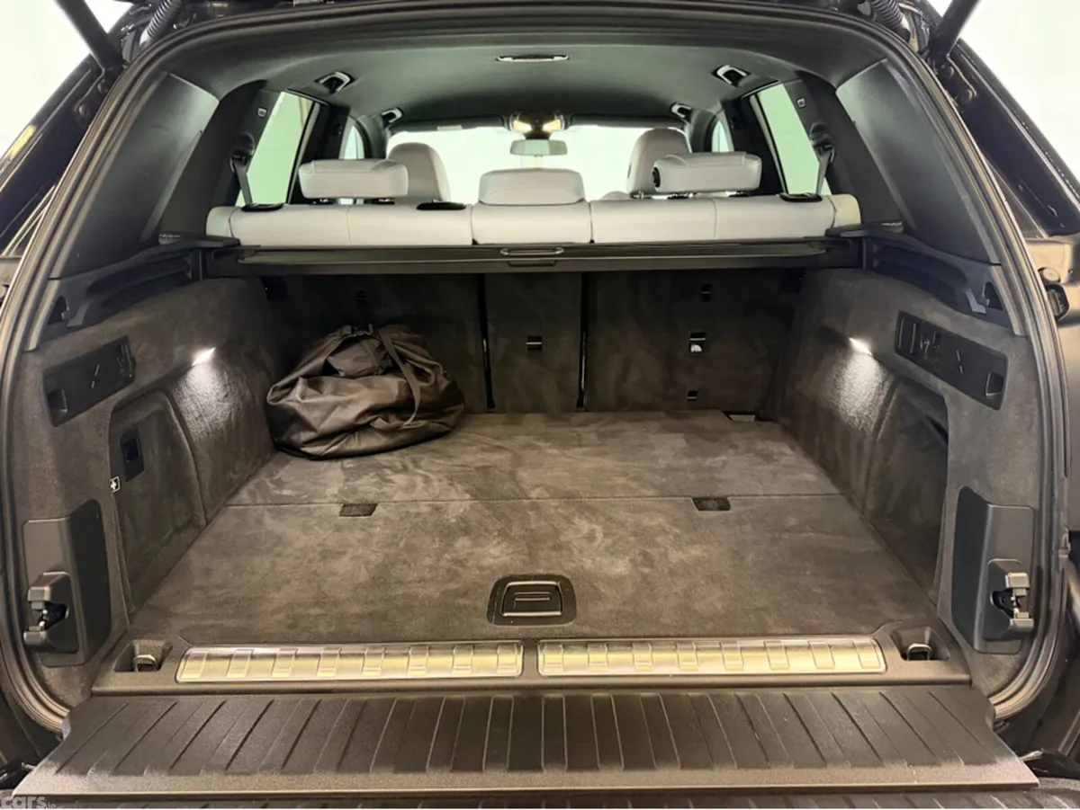 BMW X5 Estate, Petrol Hybrid, 2022, Black