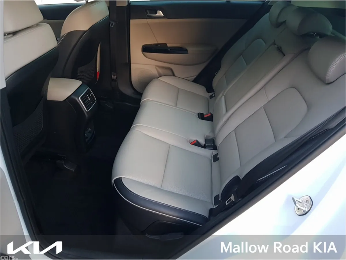 Kia Sportage MPV, Diesel, 2020, White