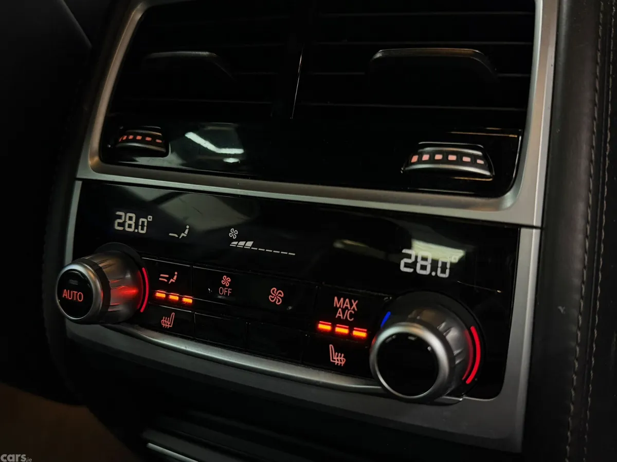 BMW 7-Series Saloon, Diesel, 2019, Silver