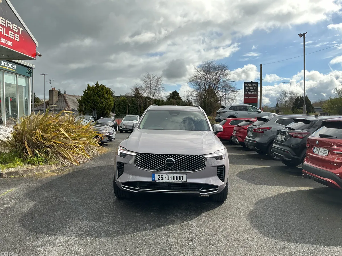 Volvo XC90 SUV, Petrol Hybrid, 2025, Silver