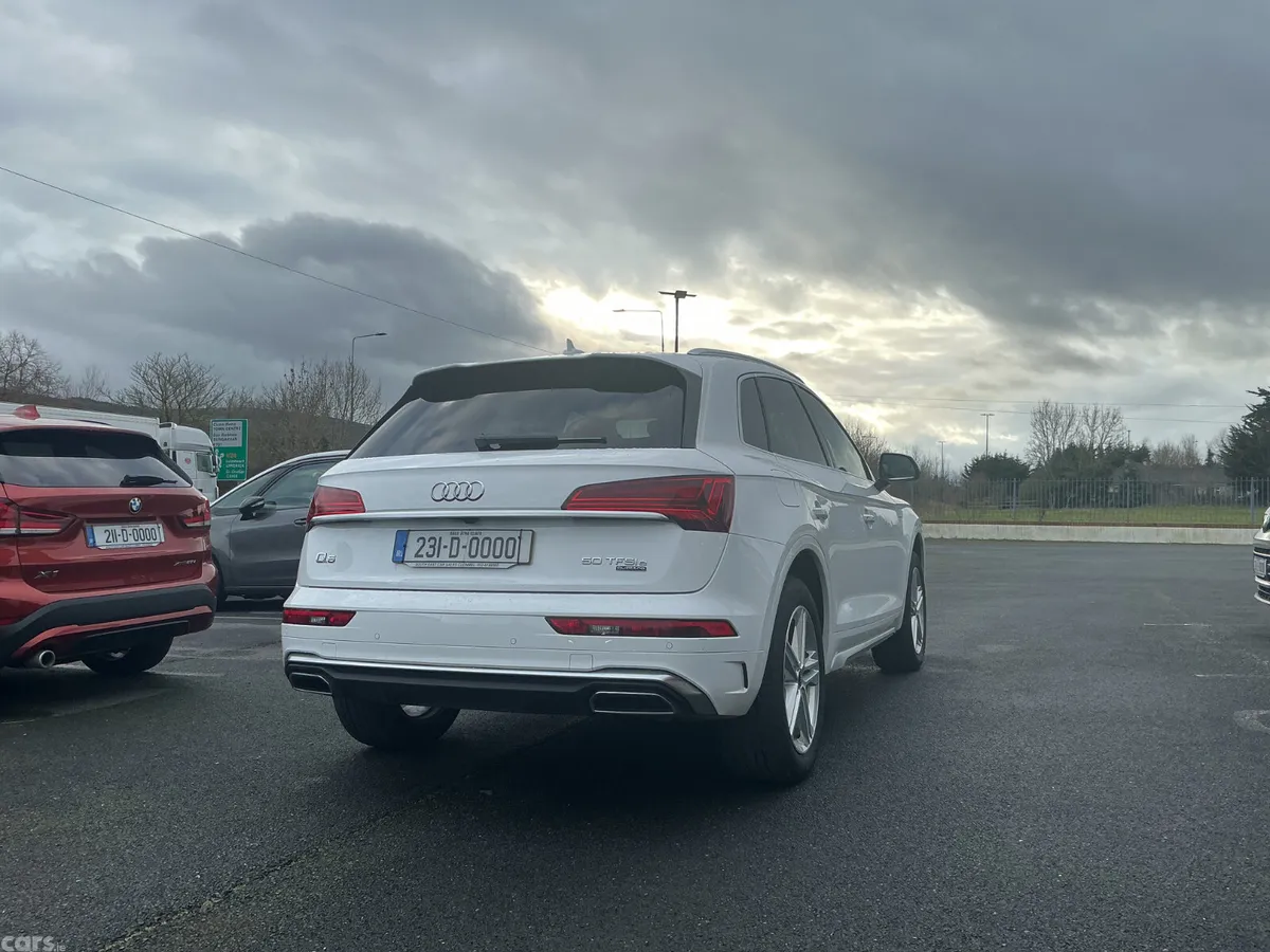 Audi Q5 SUV, Petrol Hybrid, 2023, White