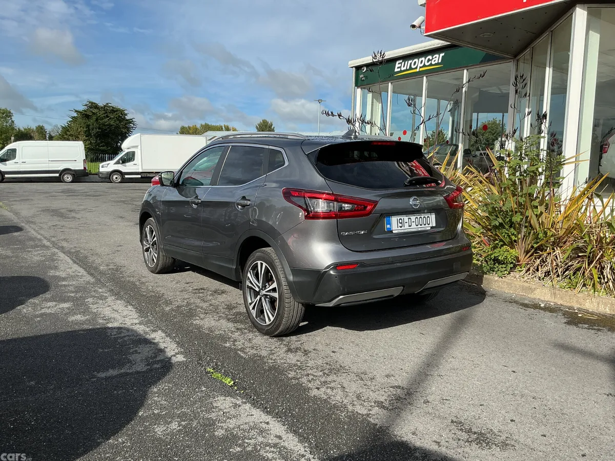 Nissan Qashqai SUV, Diesel, 2019, Grey