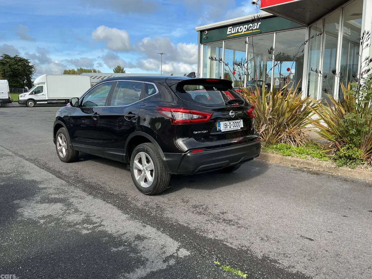 Nissan Qashqai SUV, Diesel, 2019, Black