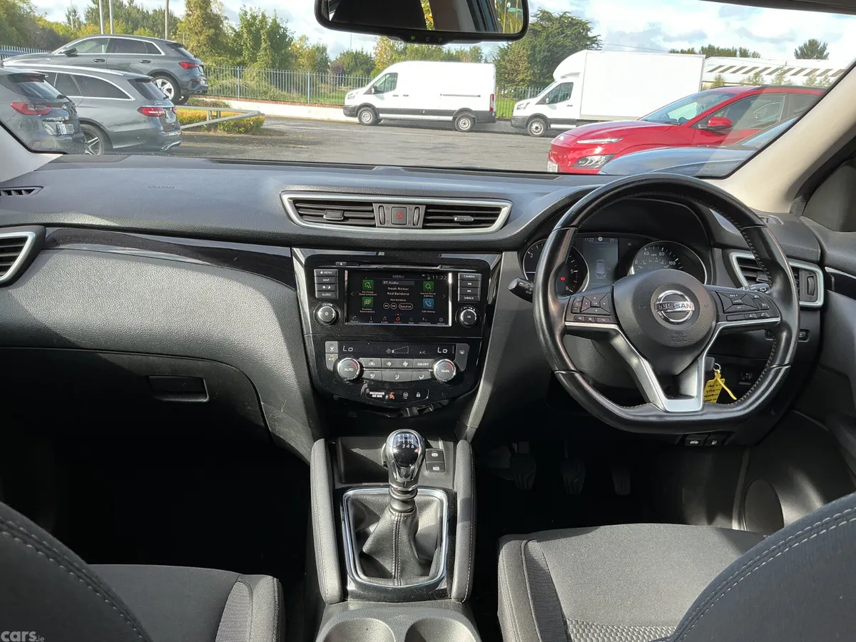 Nissan Qashqai SUV, Diesel, 2019, Black