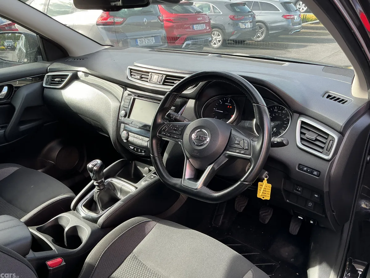 Nissan Qashqai SUV, Diesel, 2019, Black
