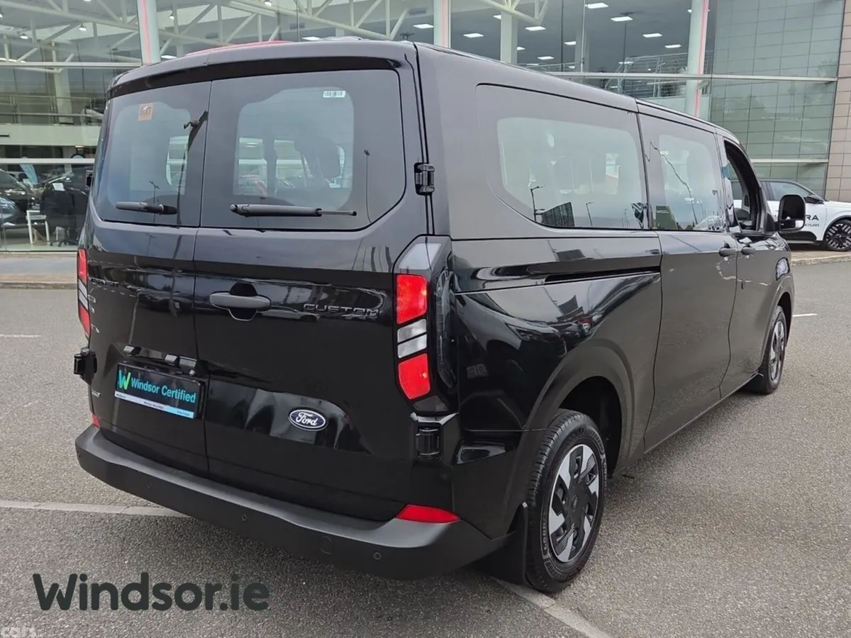 Ford Transit Custom MPV, Petrol Plug-in Hybrid, 2026, Black