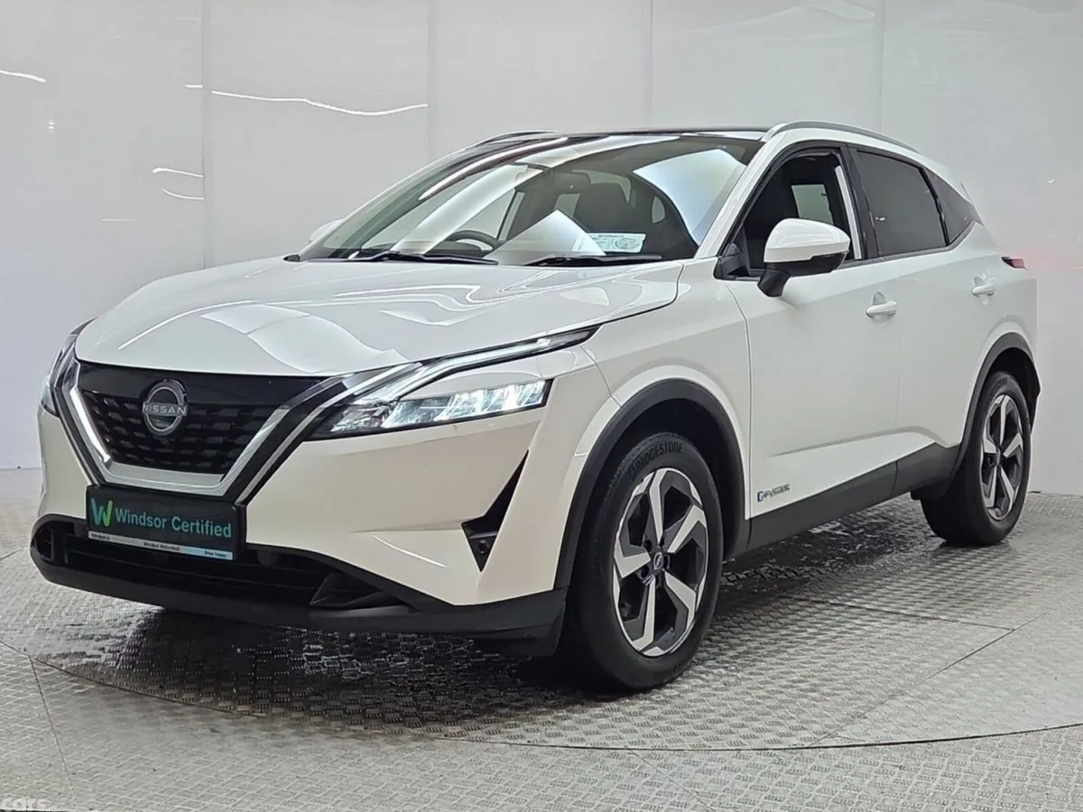 Nissan Qashqai MPV, Petrol Hybrid, 2023, White