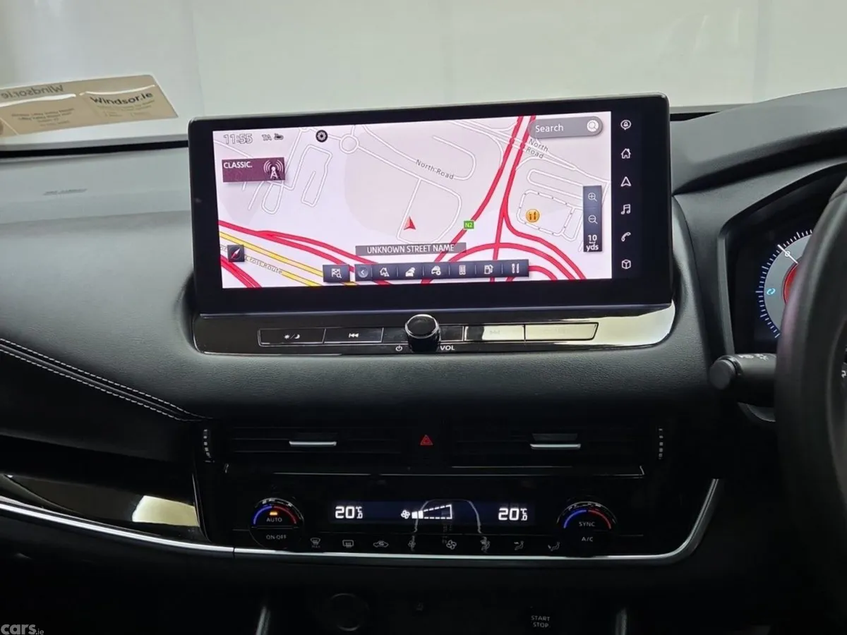 Nissan Qashqai MPV, Petrol, 2023, Red