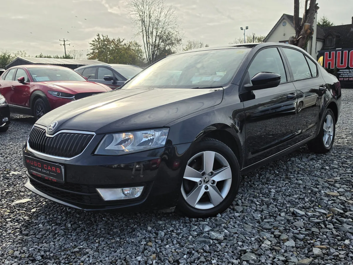 Skoda Octavia Saloon, Diesel, 2015, Black
