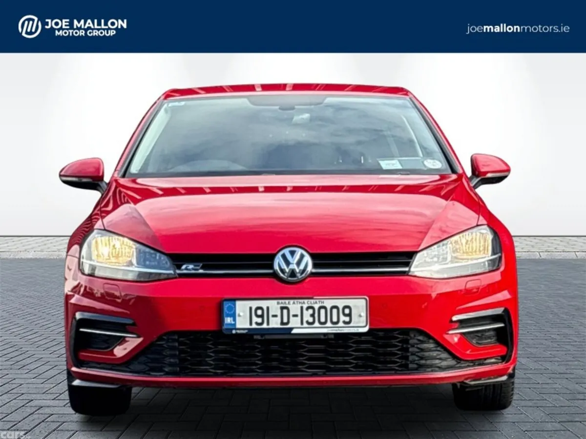 Volkswagen Golf Estate, Petrol, 2019, Red