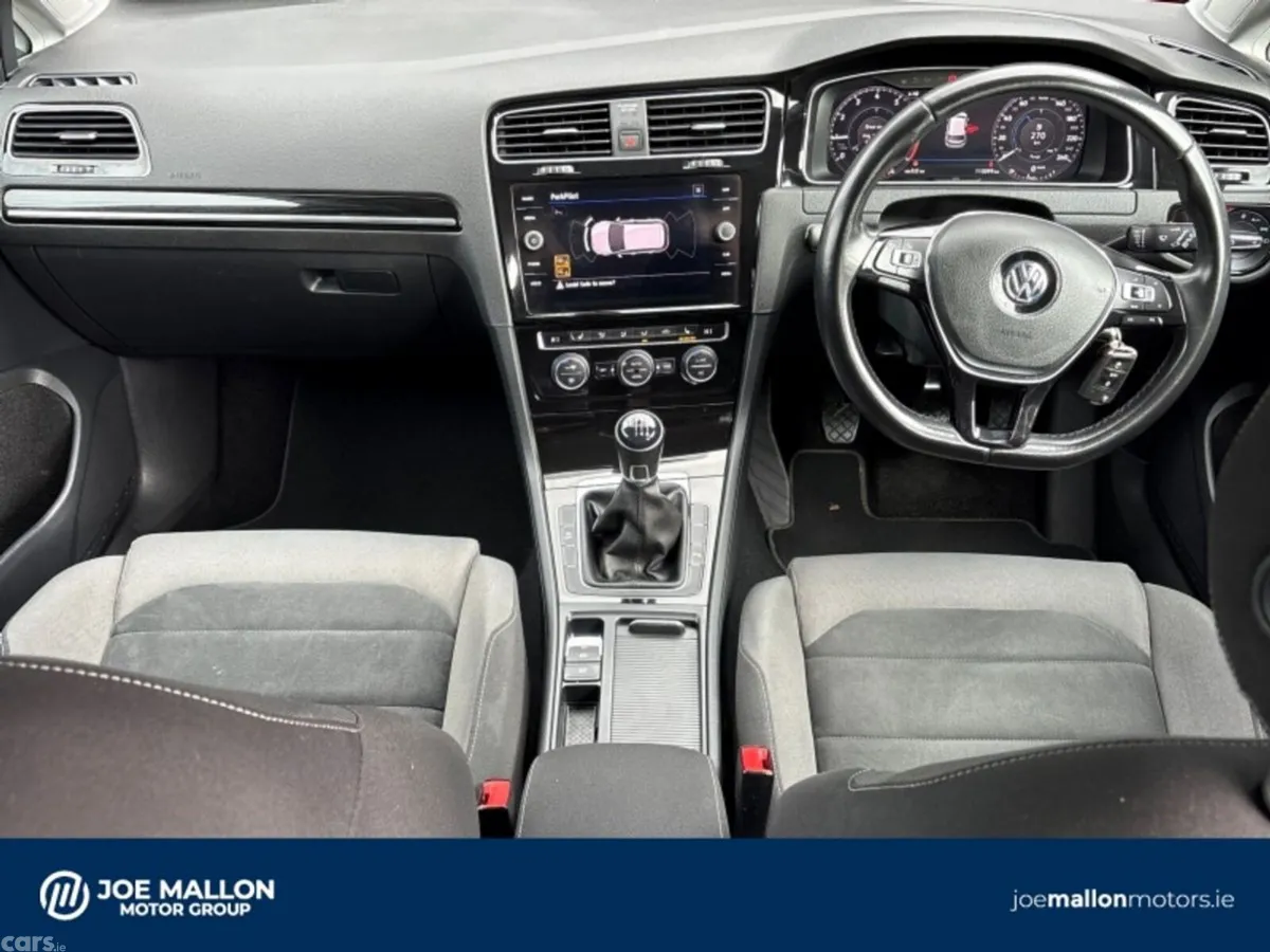 Volkswagen Golf Estate, Petrol, 2019, Red