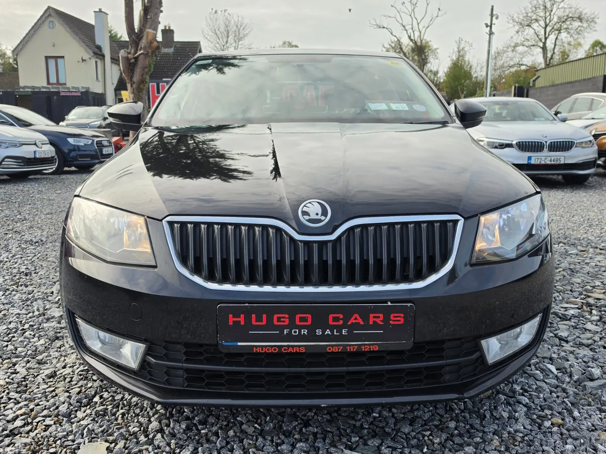 Skoda Octavia Saloon, Diesel, 2015, Black