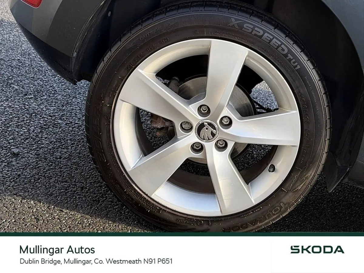 Skoda Fabia Hatchback, Petrol, 2019, Grey