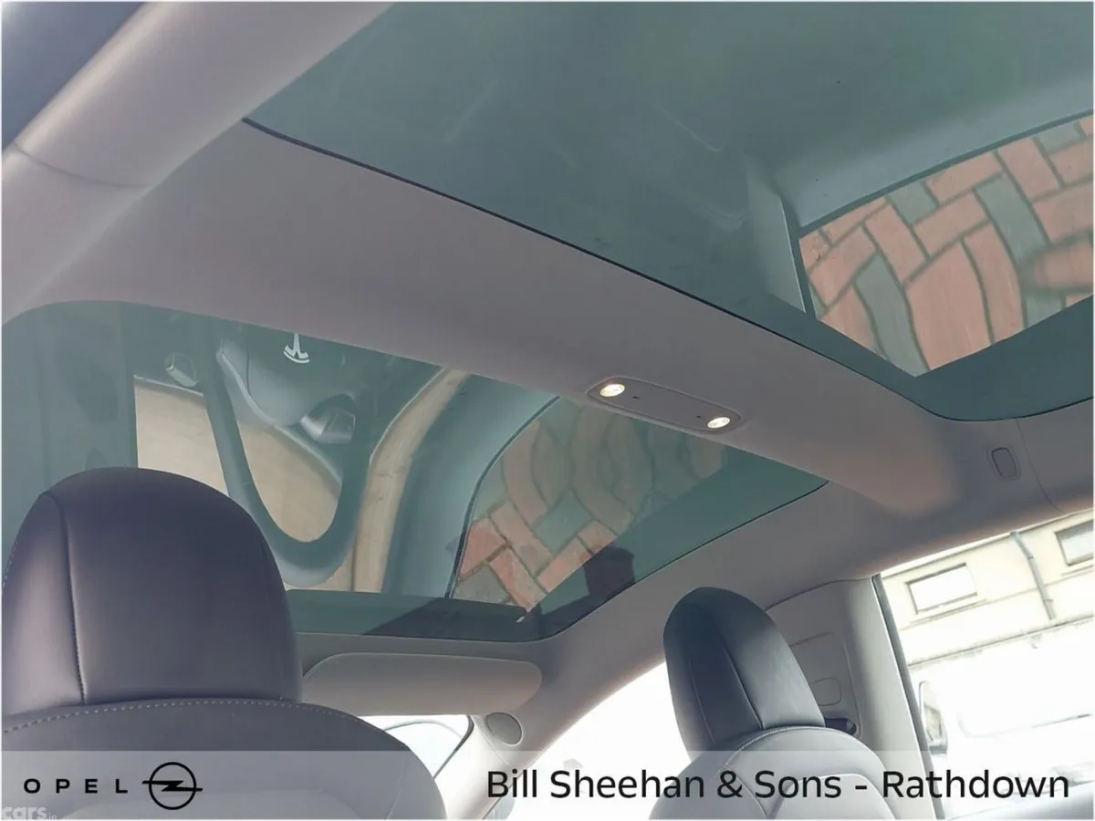 Tesla Model 3 Saloon, Electric, 2022, Blue