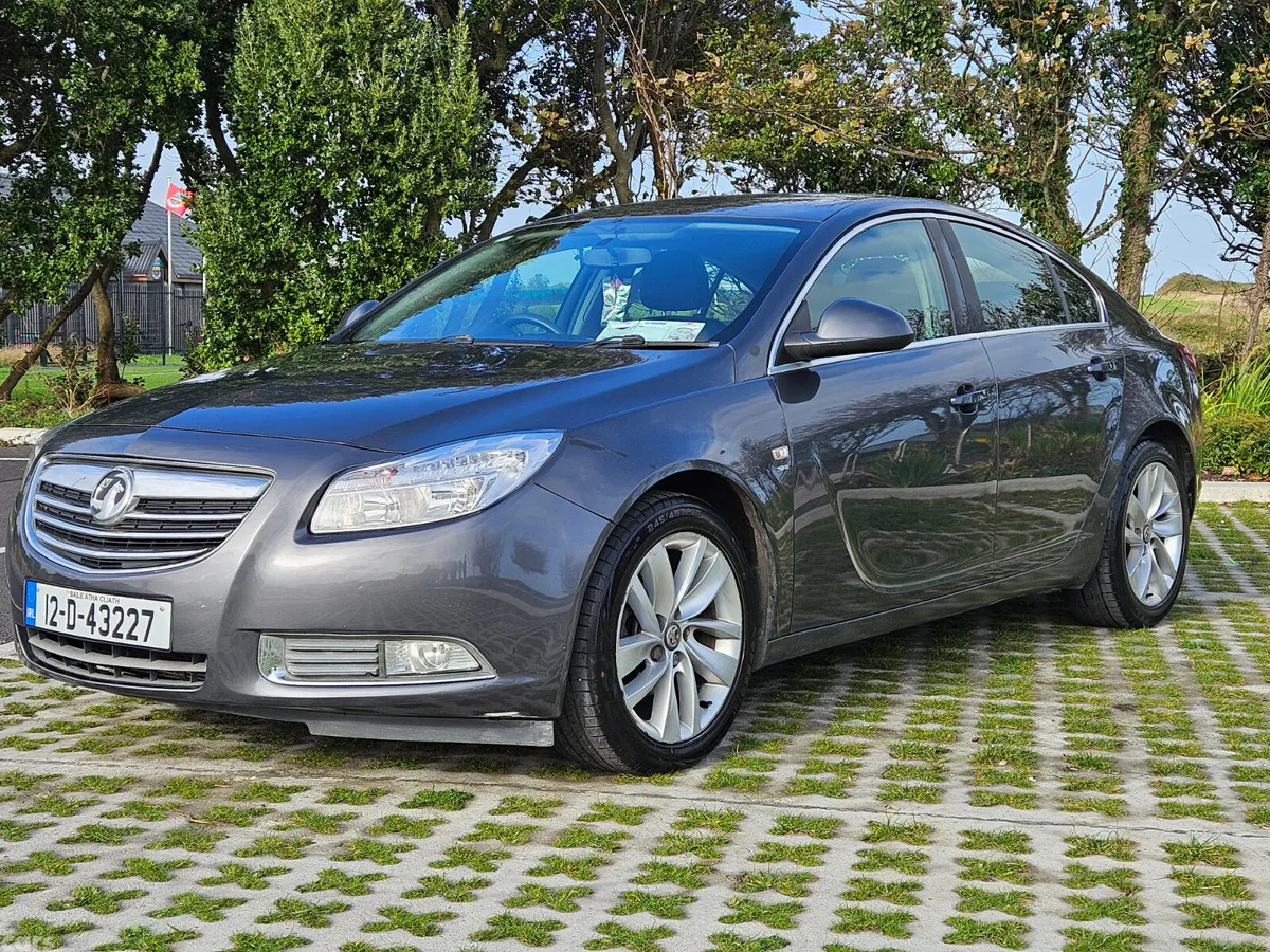 Opel Insignia Hatchback, Diesel, 2012, Grey