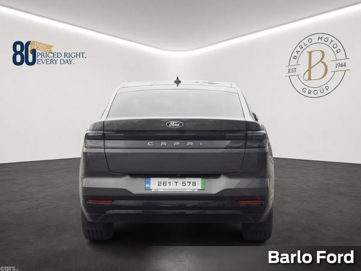 Ford Capri MPV, Electric, 2026, Grey