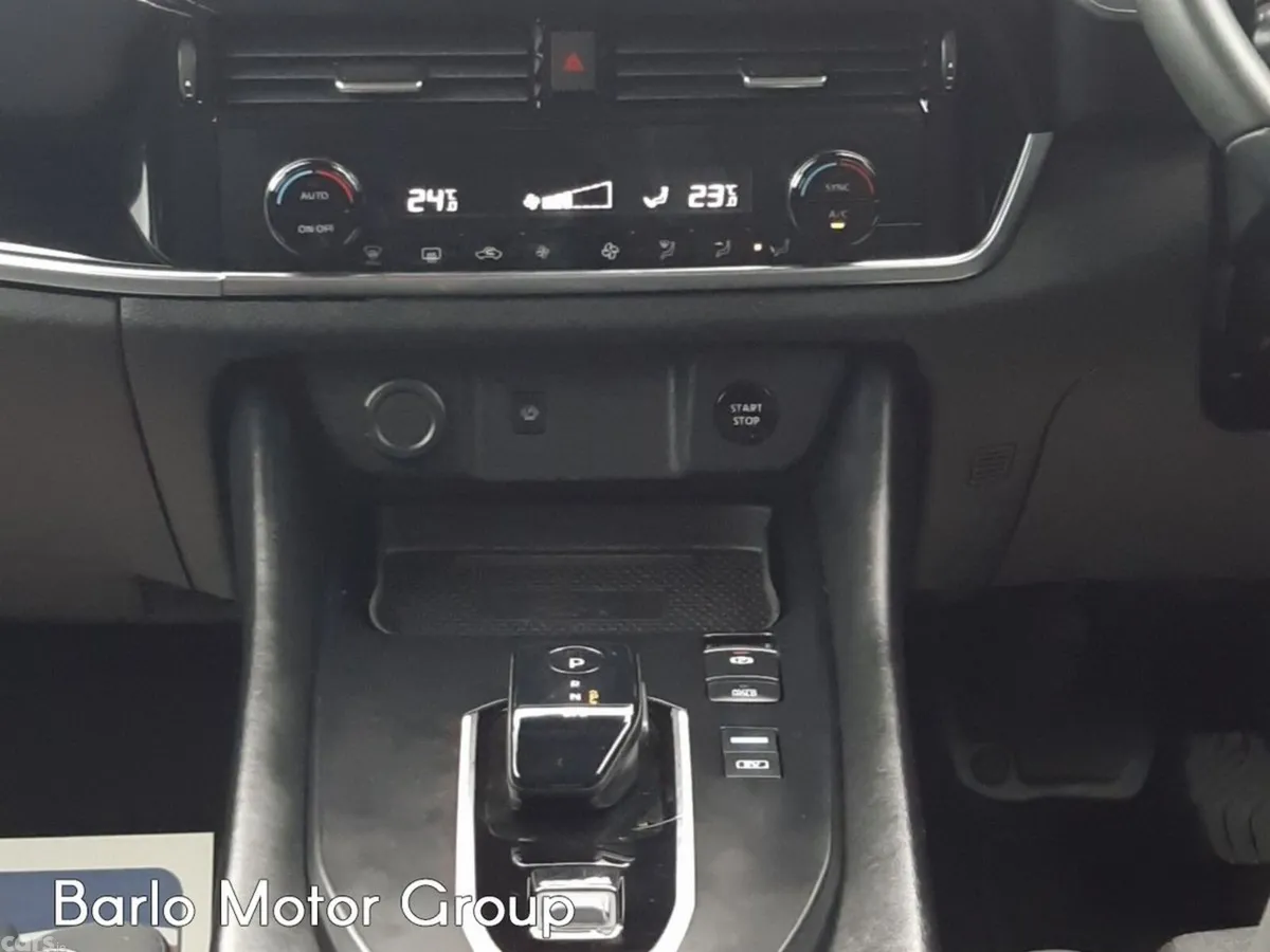 Nissan Qashqai MPV, Petrol, 2024, Grey