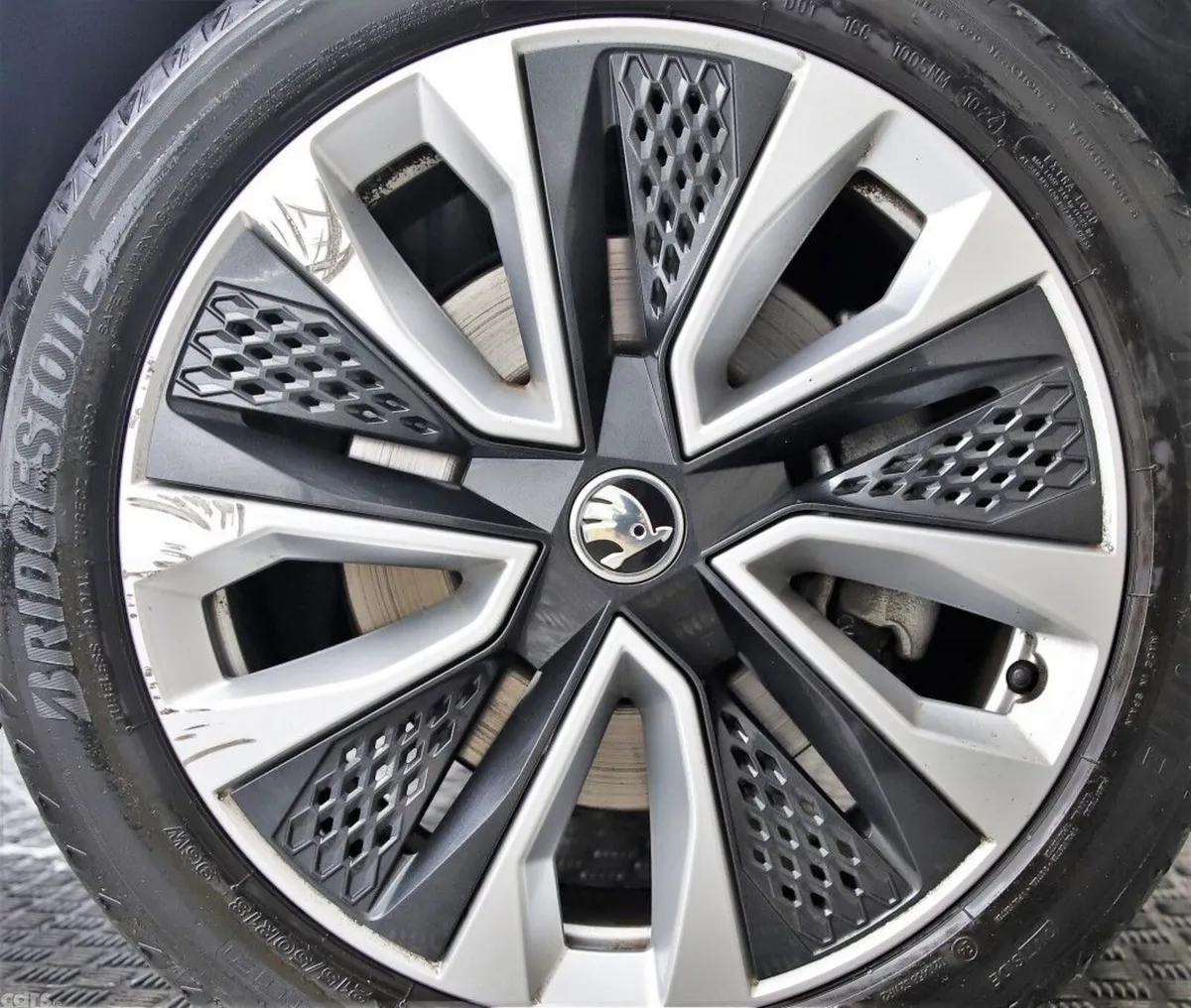 Skoda Karoq SUV, Diesel, 2024, Silver