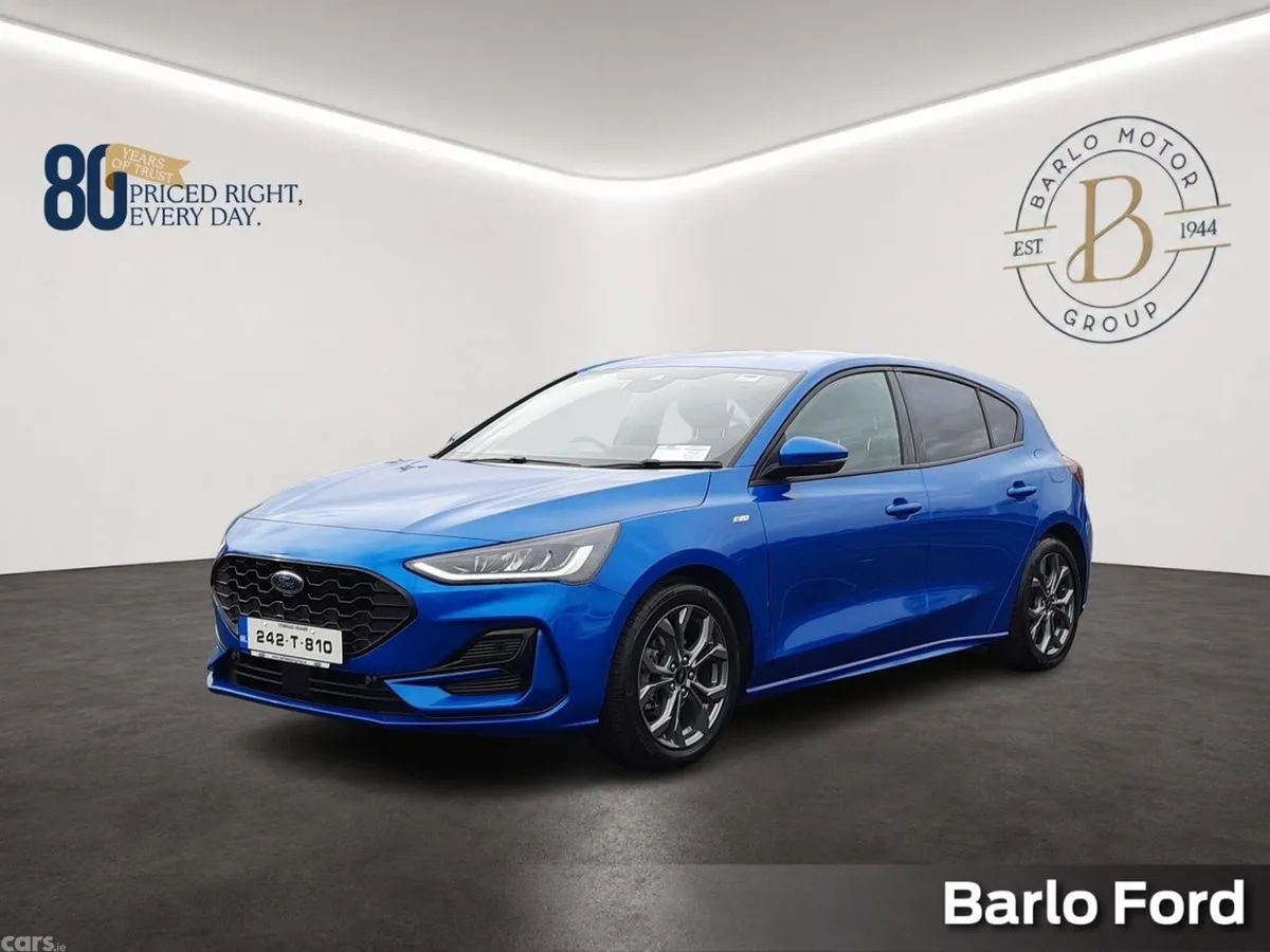 Ford Focus Hatchback, Petrol, 2024, Blue