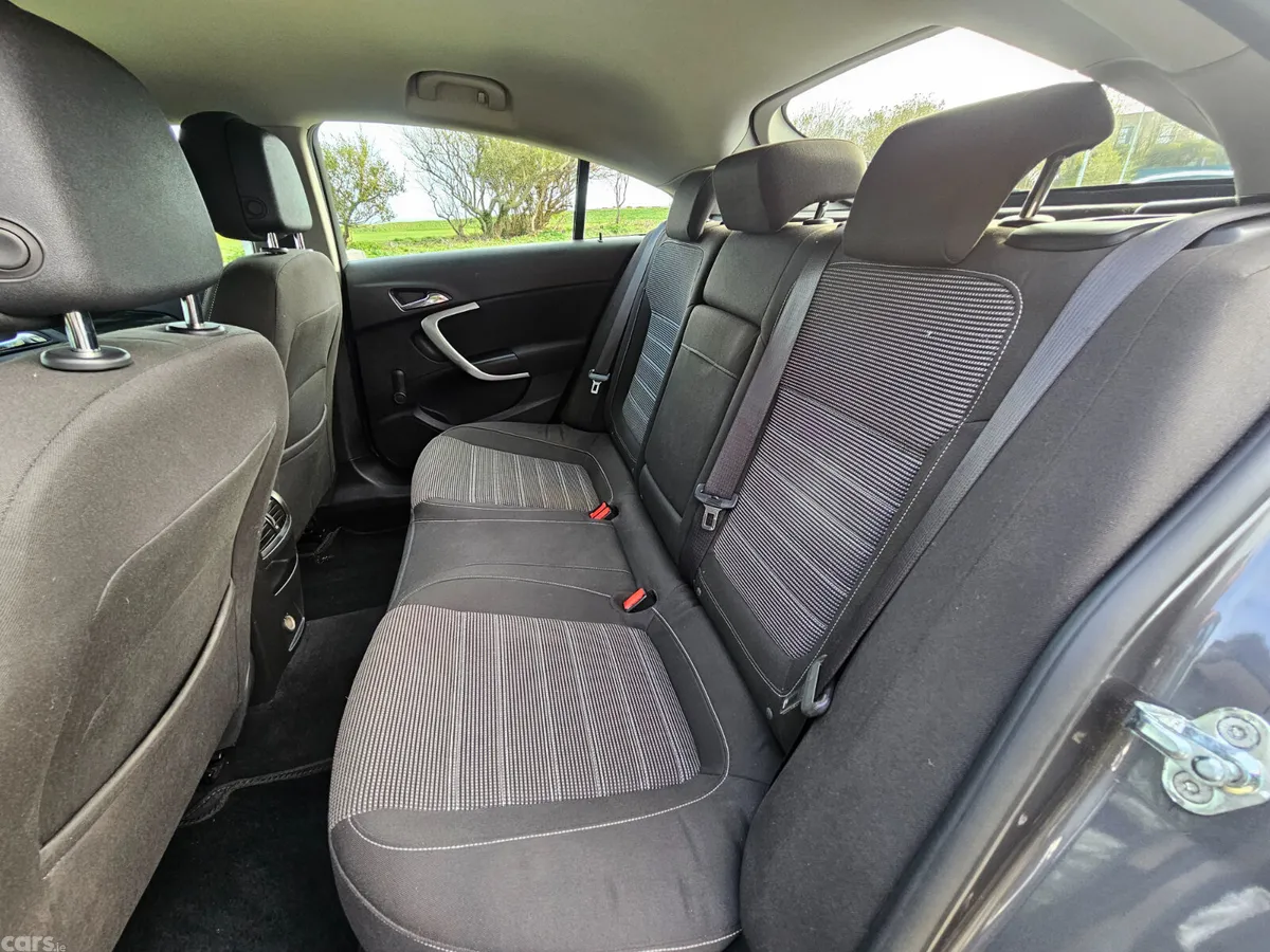 Opel Insignia Hatchback, Diesel, 2012, Grey