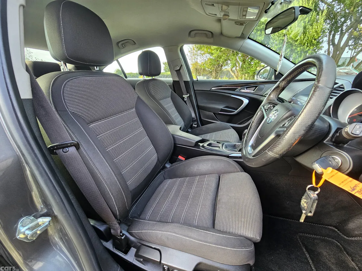 Opel Insignia Hatchback, Diesel, 2012, Grey