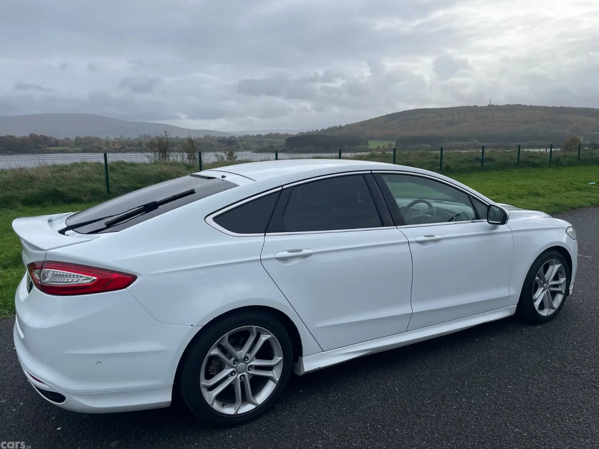 Ford Mondeo Hatchback, Diesel, 2015, White