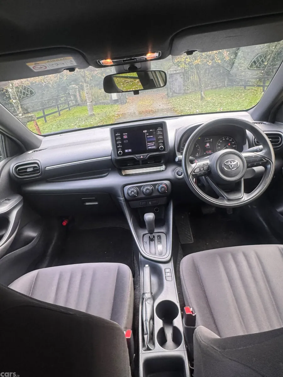 Toyota Yaris Hatchback, Petrol, 2020, White