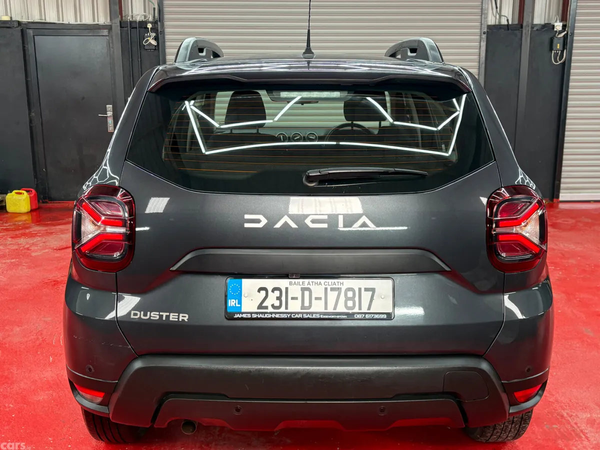 Dacia Duster SUV, Petrol, 2023, Grey