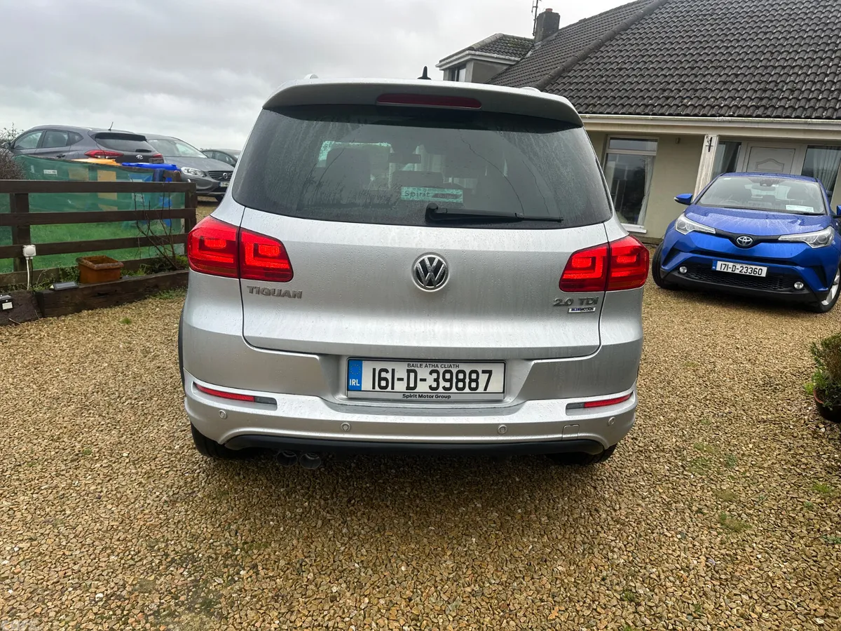 Volkswagen Tiguan SUV, Diesel, 2016, Silver
