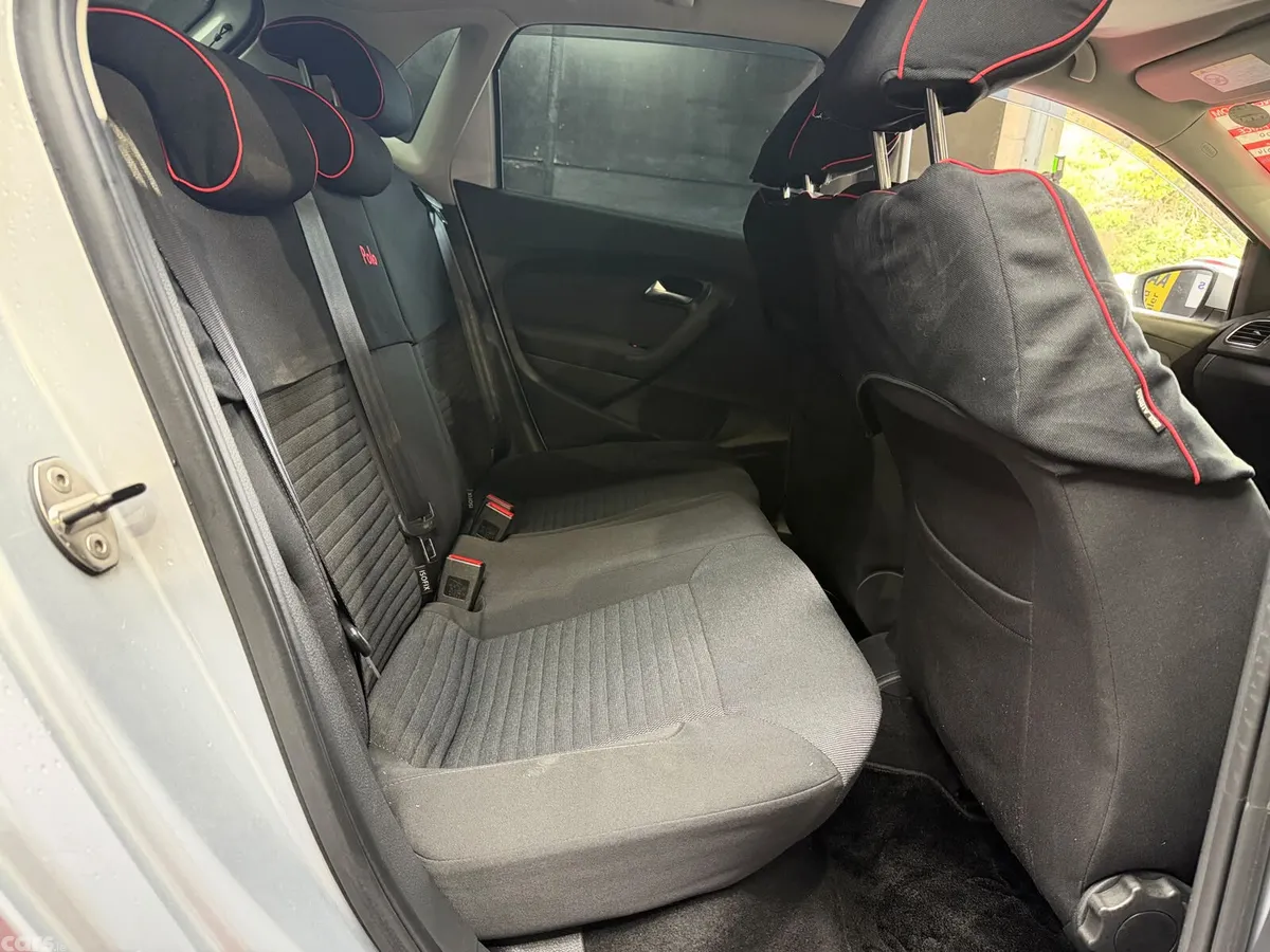 Volkswagen Polo Hatchback, Petrol, 2014, Silver