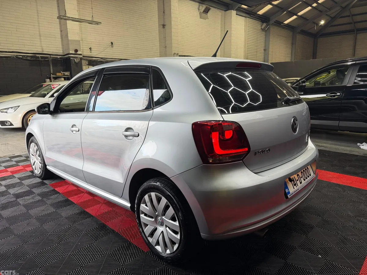 Volkswagen Polo Hatchback, Petrol, 2014, Silver