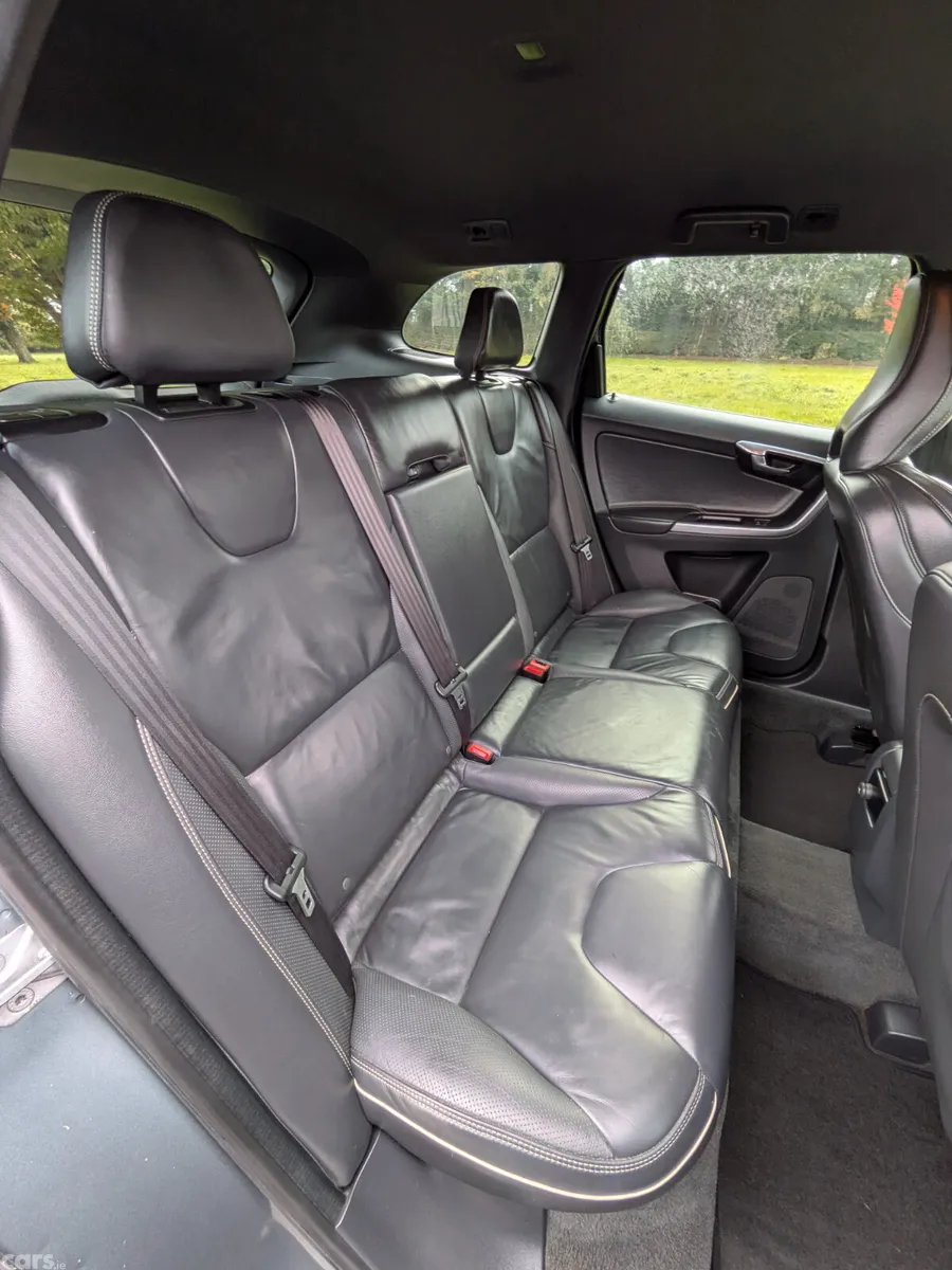 Volvo XC60 SUV, Diesel, 2016, Grey