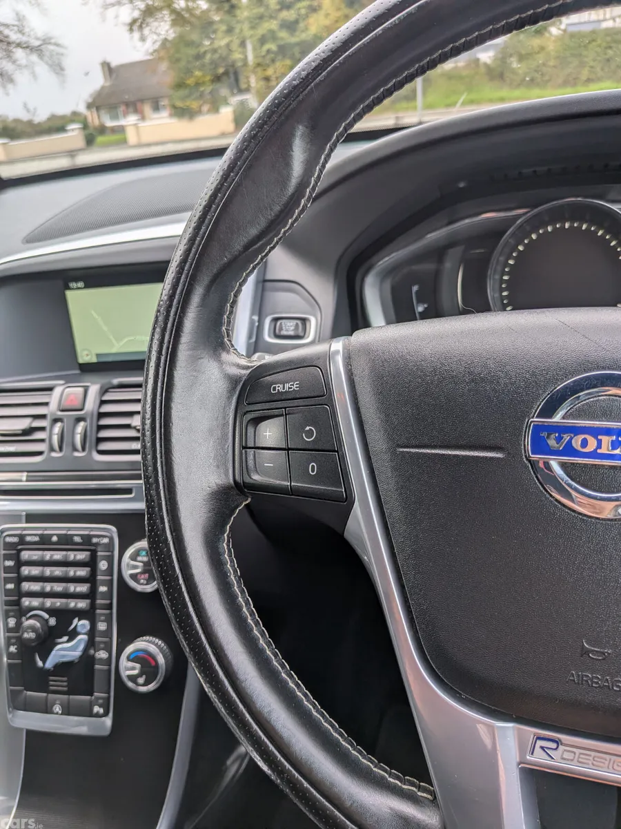 Volvo XC60 SUV, Diesel, 2016, Grey