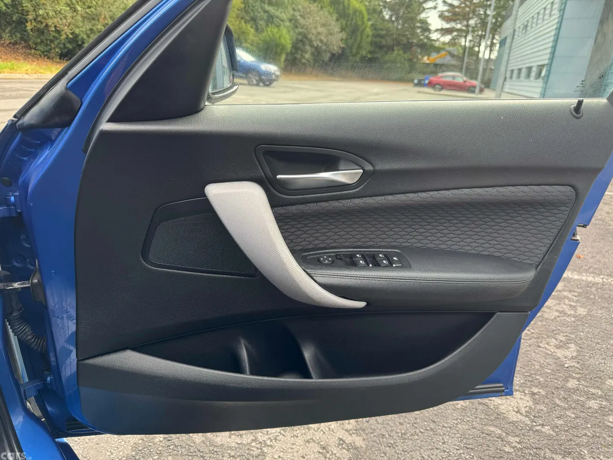 BMW 1-Series Hatchback, Petrol, 2018, Blue