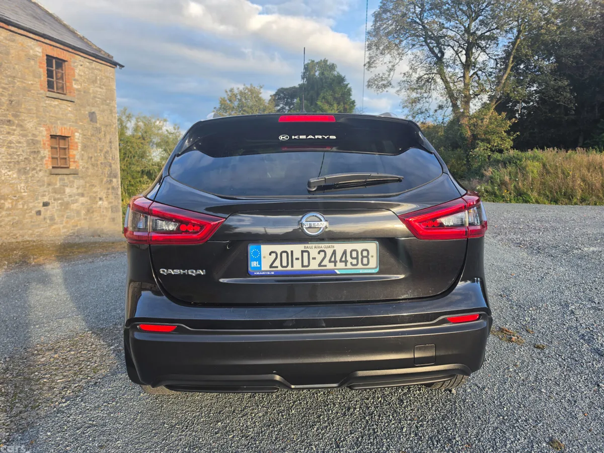 Nissan Qashqai MPV, Petrol, 2020, Black