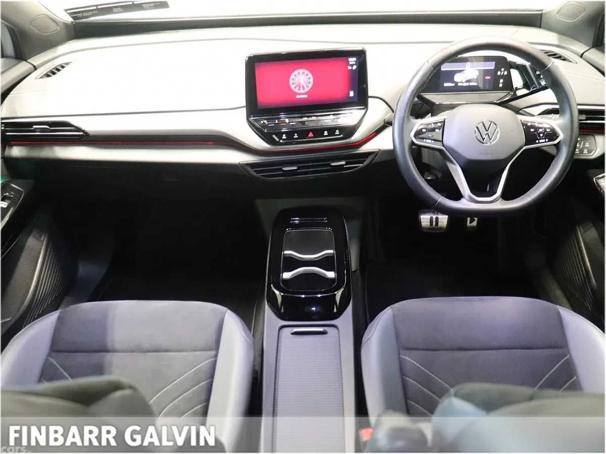 Volkswagen ID.4 Hatchback, Electric, 2023, Grey