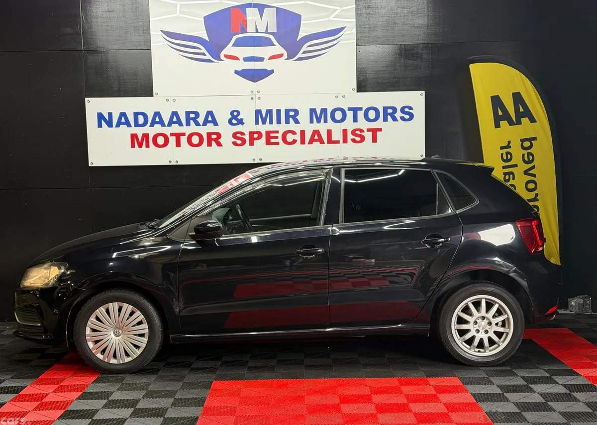 Volkswagen Polo Hatchback, Petrol, 2015, Black