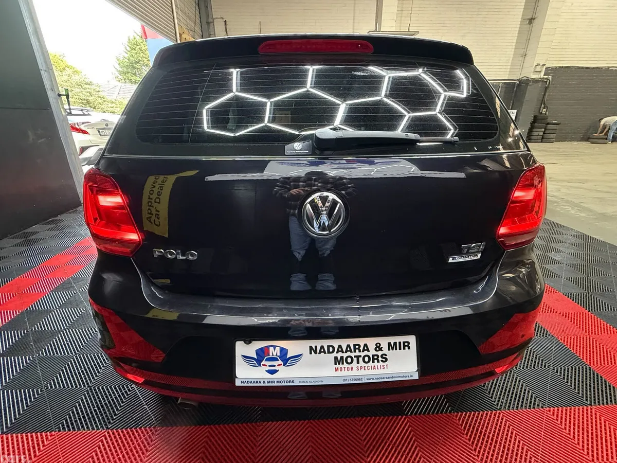 Volkswagen Polo Hatchback, Petrol, 2015, Black