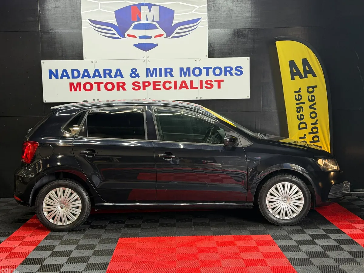 Volkswagen Polo Hatchback, Petrol, 2015, Black