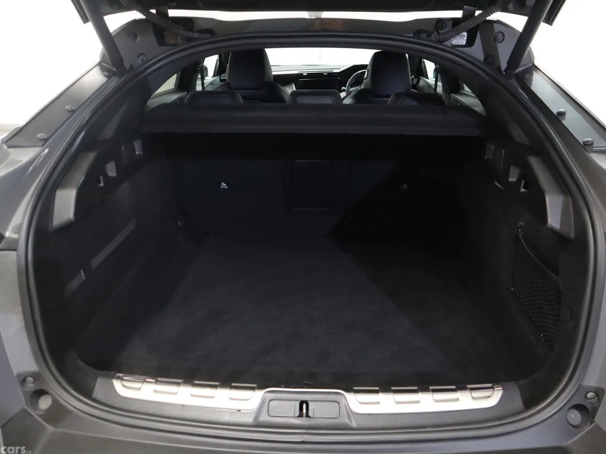 Peugeot 408 Hatchback, Petrol, 2024, Grey