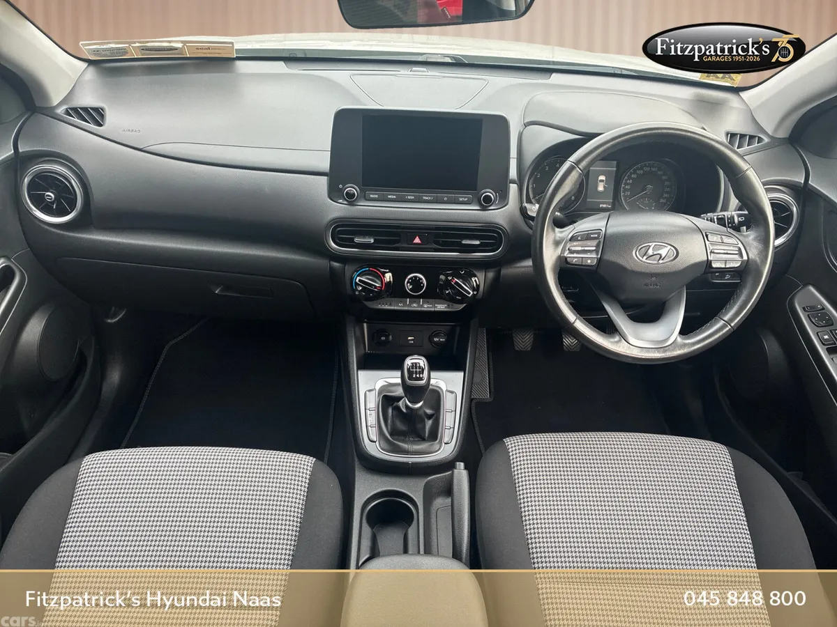 Hyundai KONA MPV, Petrol, 2022, Grey