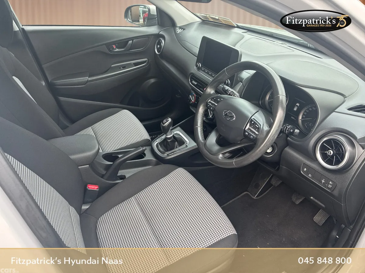 Hyundai KONA MPV, Petrol, 2022, Grey