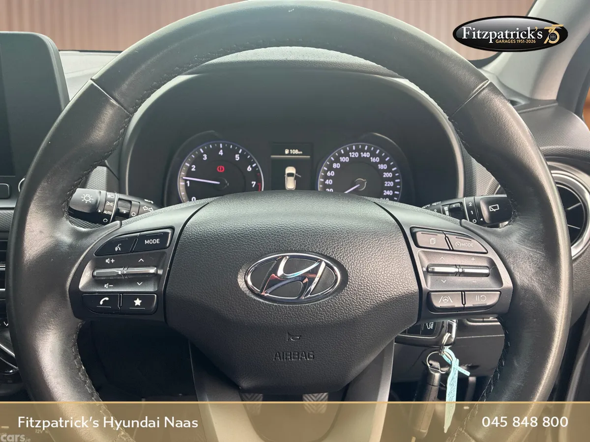 Hyundai KONA MPV, Petrol, 2022, Grey
