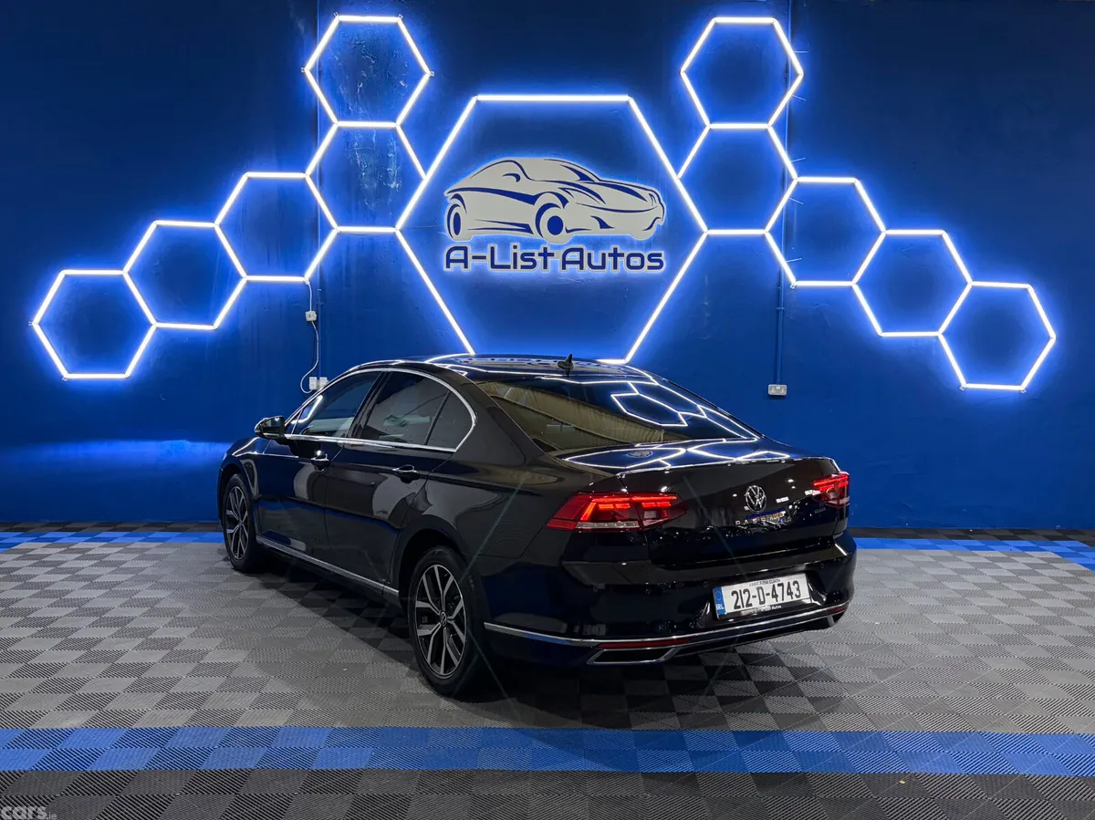 Volkswagen Passat Saloon, Diesel, 2021, Black