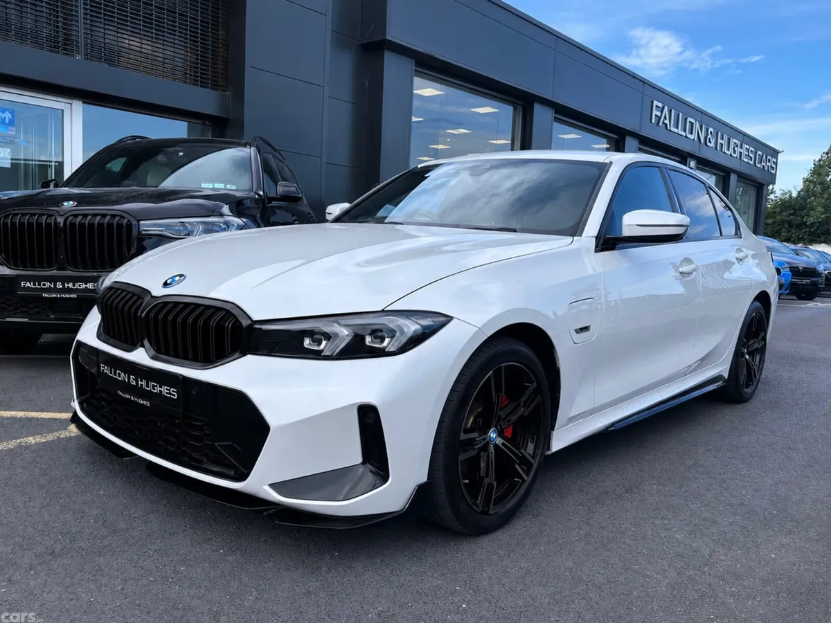 BMW 3-Series Saloon, Petrol Hybrid, 2024, White