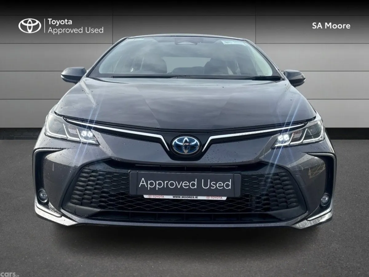 Toyota Corolla Saloon, Petrol Hybrid, 2025, Grey